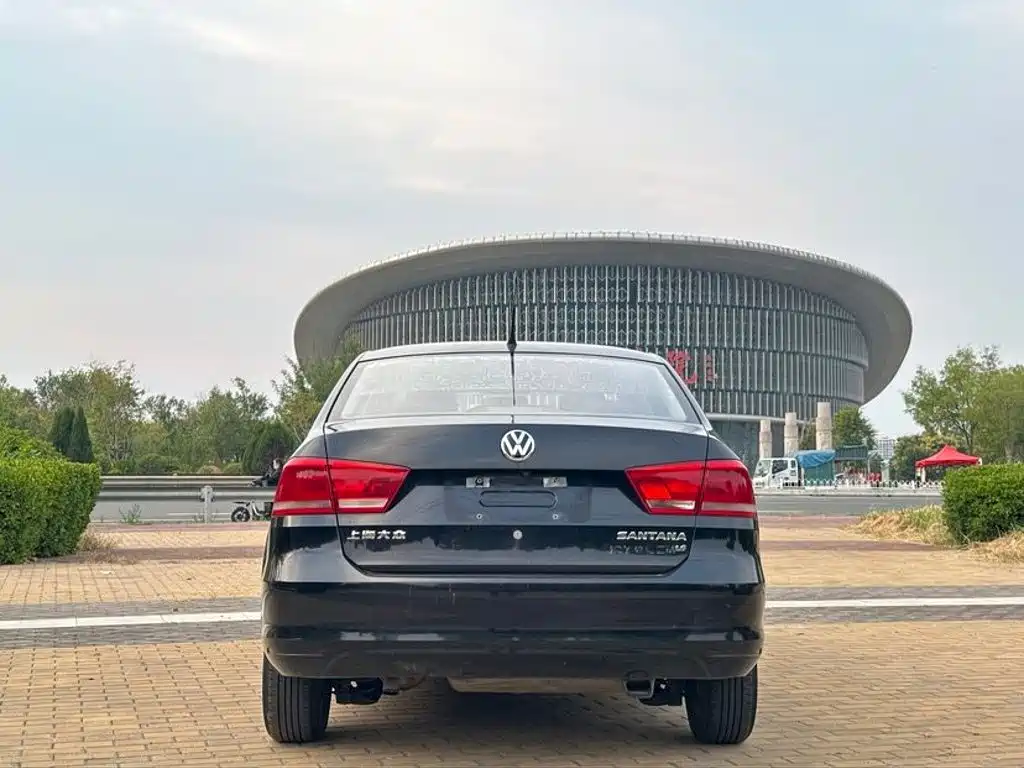 Volkswagen Santana — миниатюра 5
