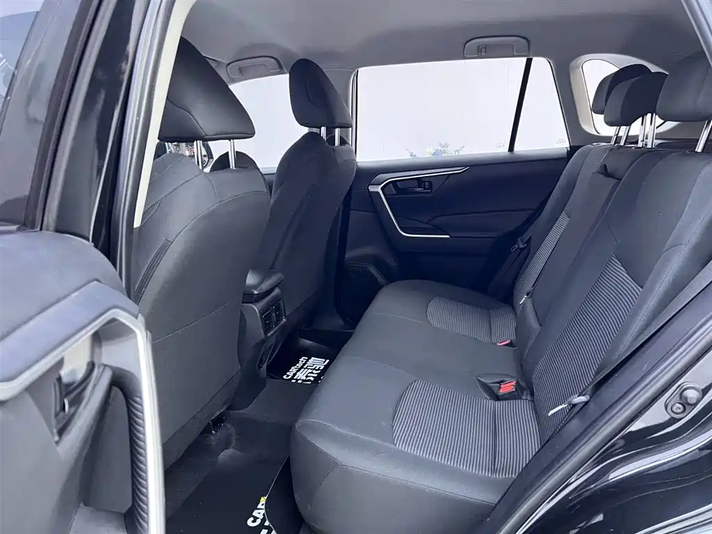 Toyota Wildlander 2.0L CVT 2WD Leading Edition, фото 17