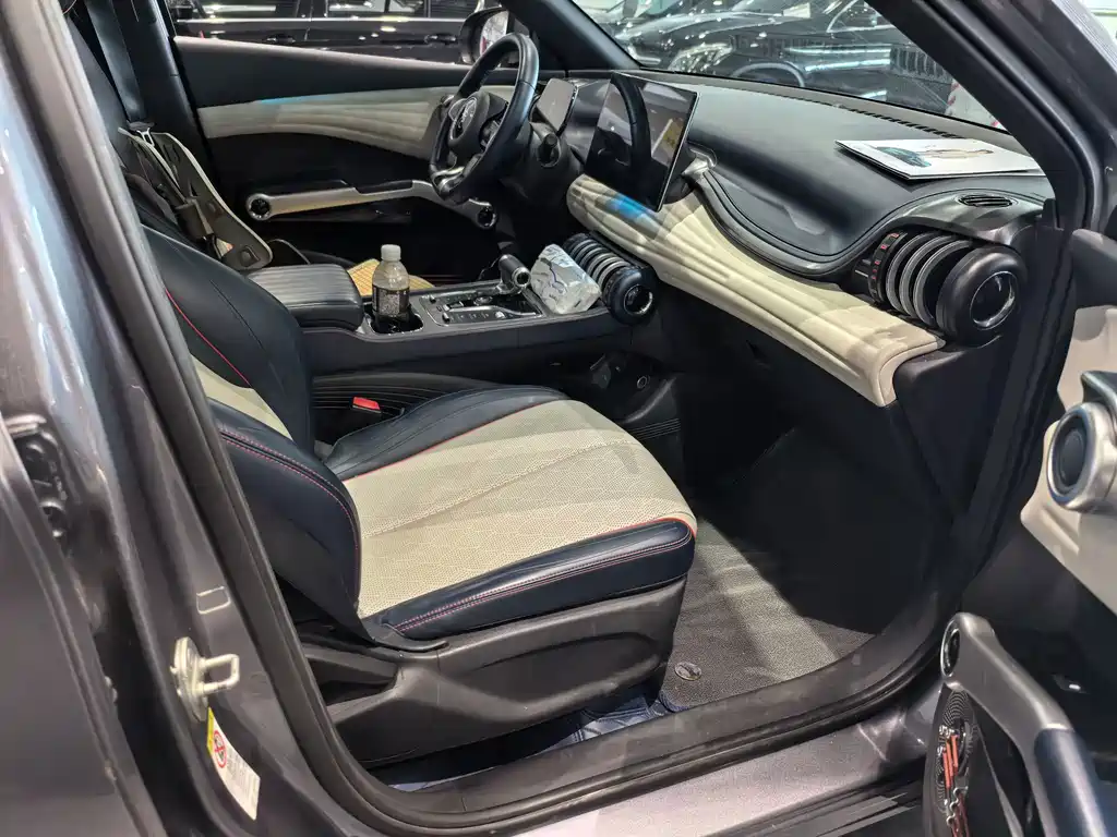 BYD Yuan Plus — миниатюра 12