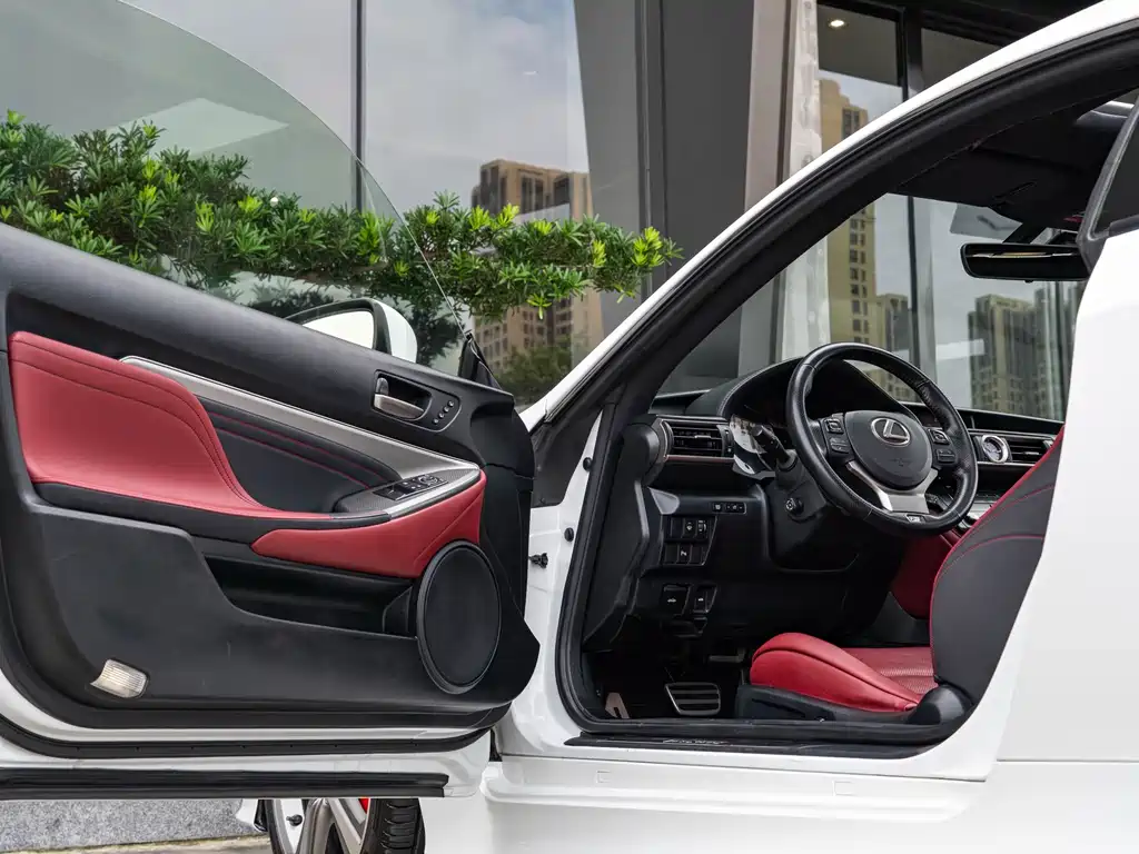 Lexus RC — миниатюра 19