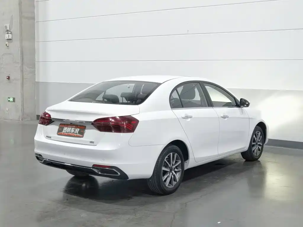 Geely Emgrand — миниатюра 2