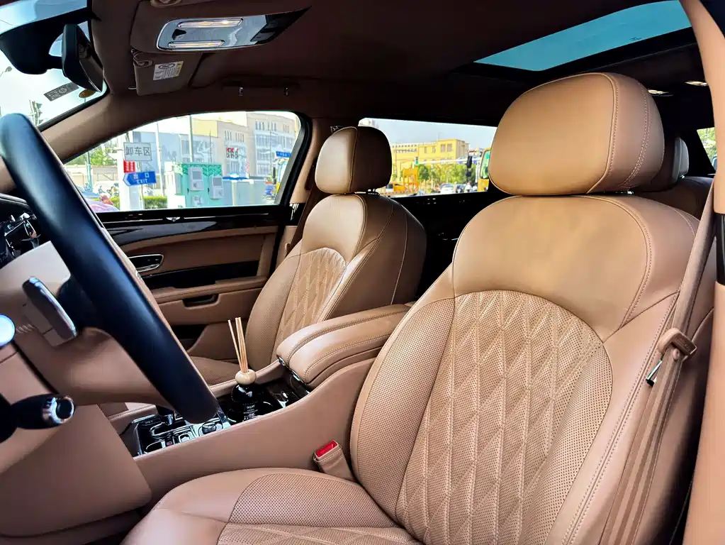 Bentley Mulsanne — миниатюра 13