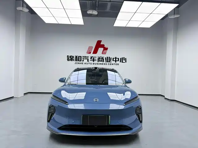 2025 Nio ET5