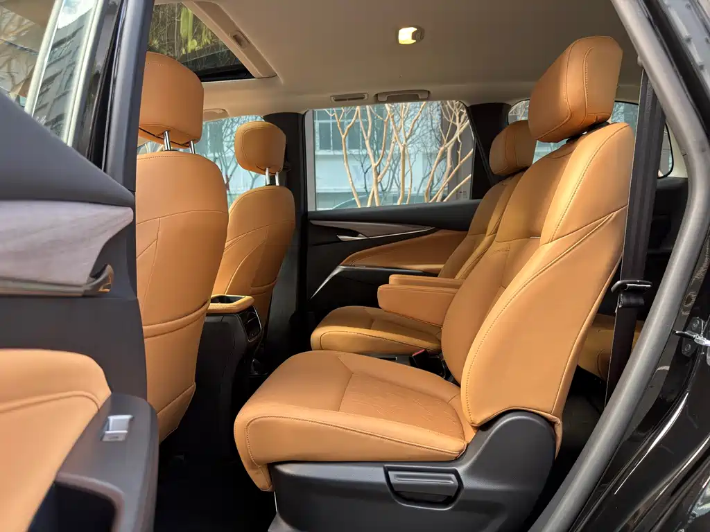 SAIC MAXUS CHASE G50 PLUG IN HYBRID