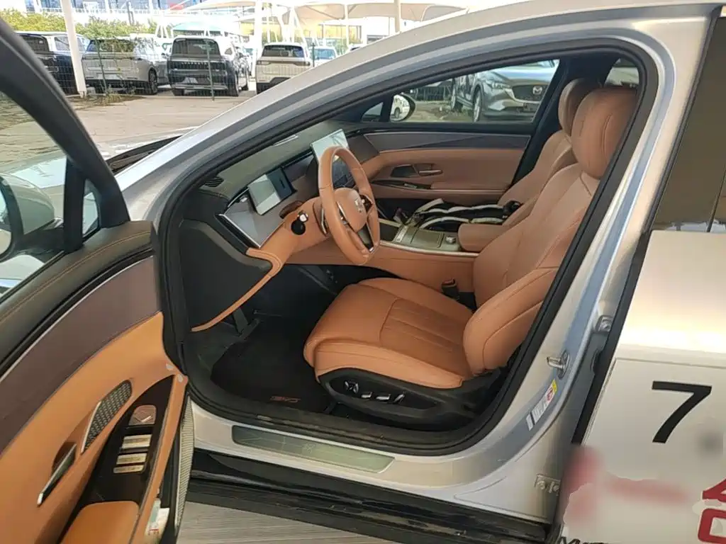 BYD Han L — миниатюра 16