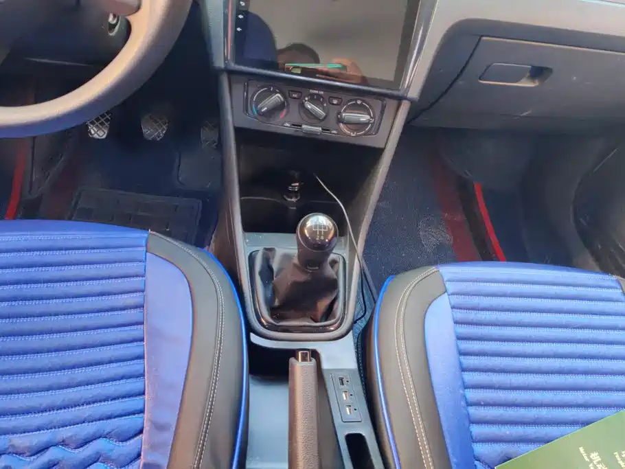 Volkswagen Santana — миниатюра 16