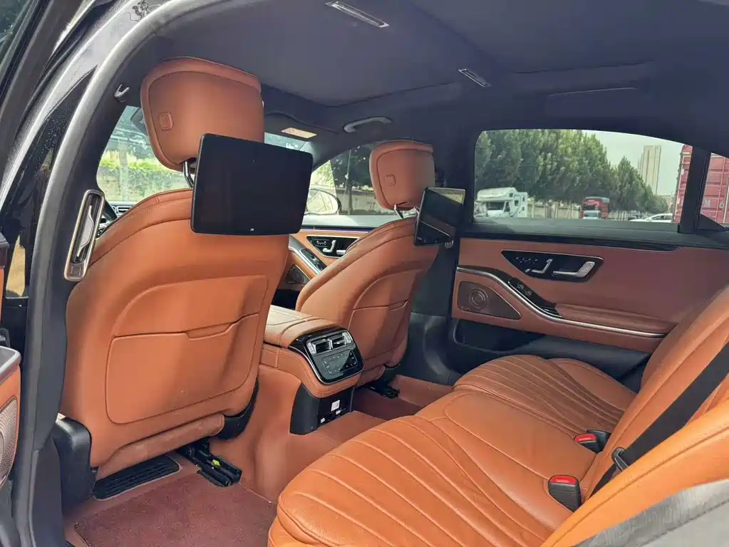 Mercedes-Benz S-Class — миниатюра 6