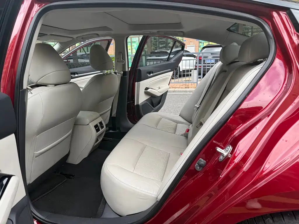 Nissan Teana — миниатюра 13