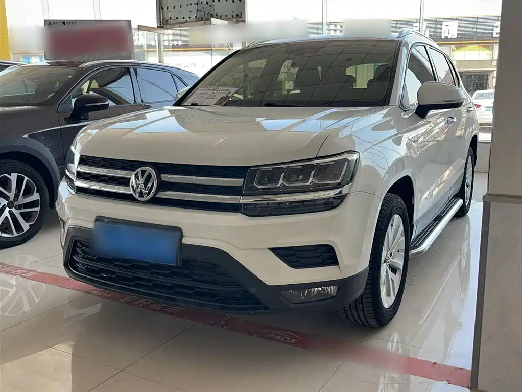 Volkswagen Tharu