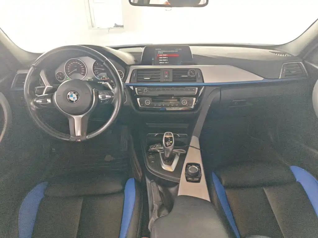 BMW 3 Series — миниатюра 10
