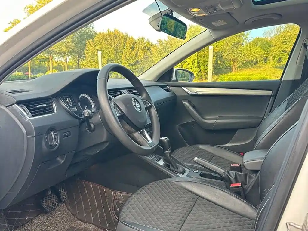 Skoda Octavia — миниатюра 8