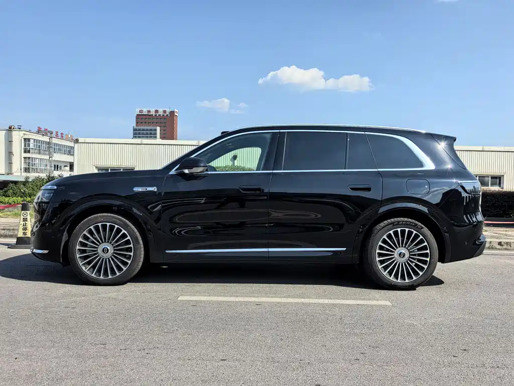 HONGMENG ZHIXING ASK THE WORLD M8