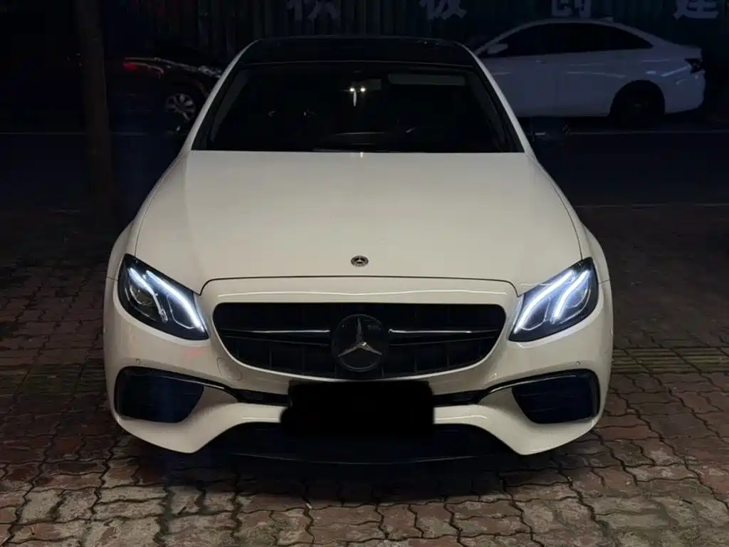 Mercedes-Benz E-Class — миниатюра 3