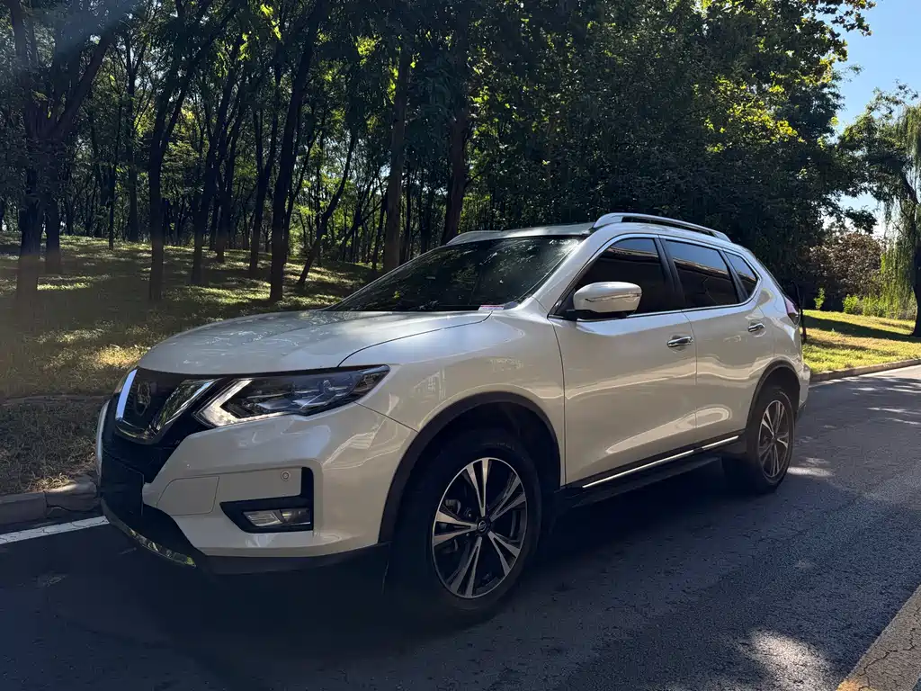 Nissan X-Trail — миниатюра 3
