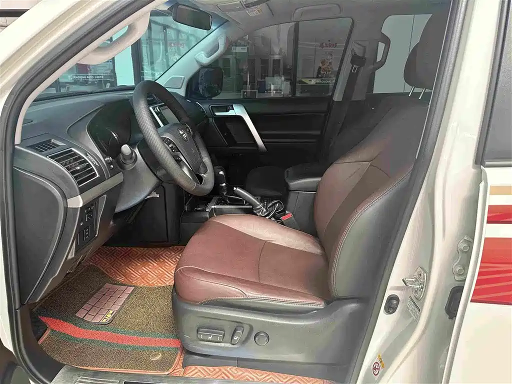 Toyota Prado — миниатюра 12