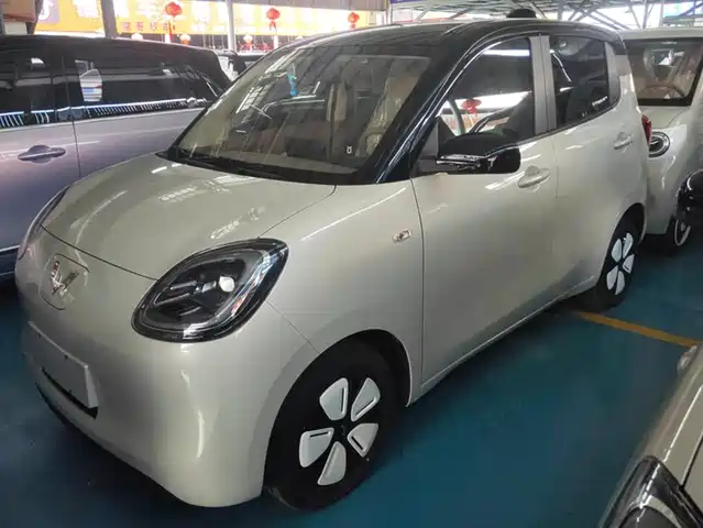 WULING AUTOMOBILE HONGGUANG MINIEV 2025