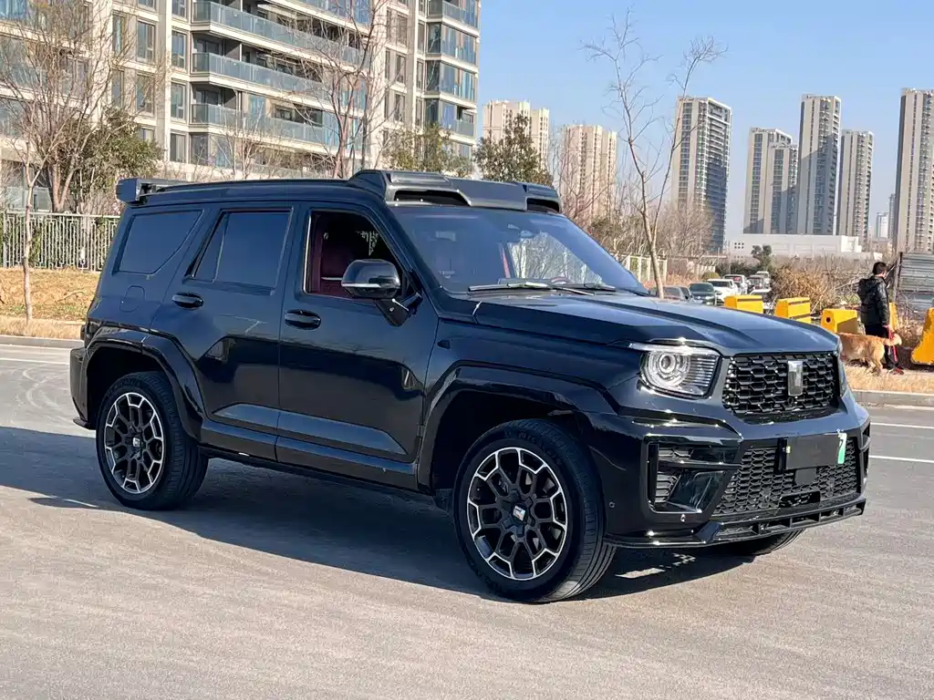 TANK TANK 700 NEW ENERGY