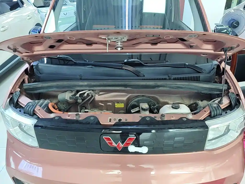 Wuling MINIEV — миниатюра 20