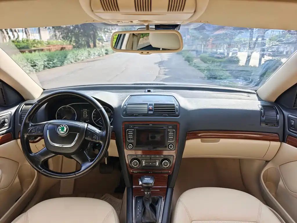 Skoda Octavia — миниатюра 12