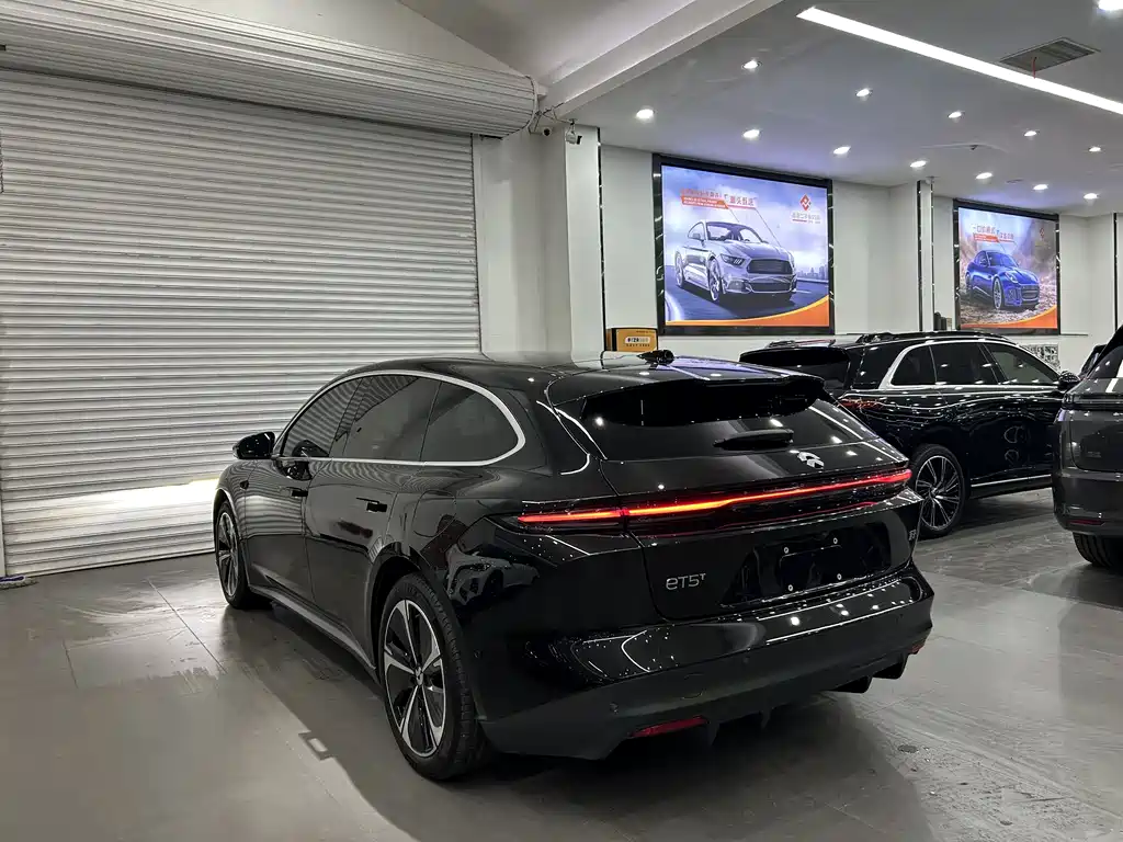 NIO NIO ET5T