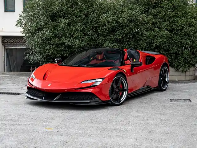 FERRARI SF90 2025