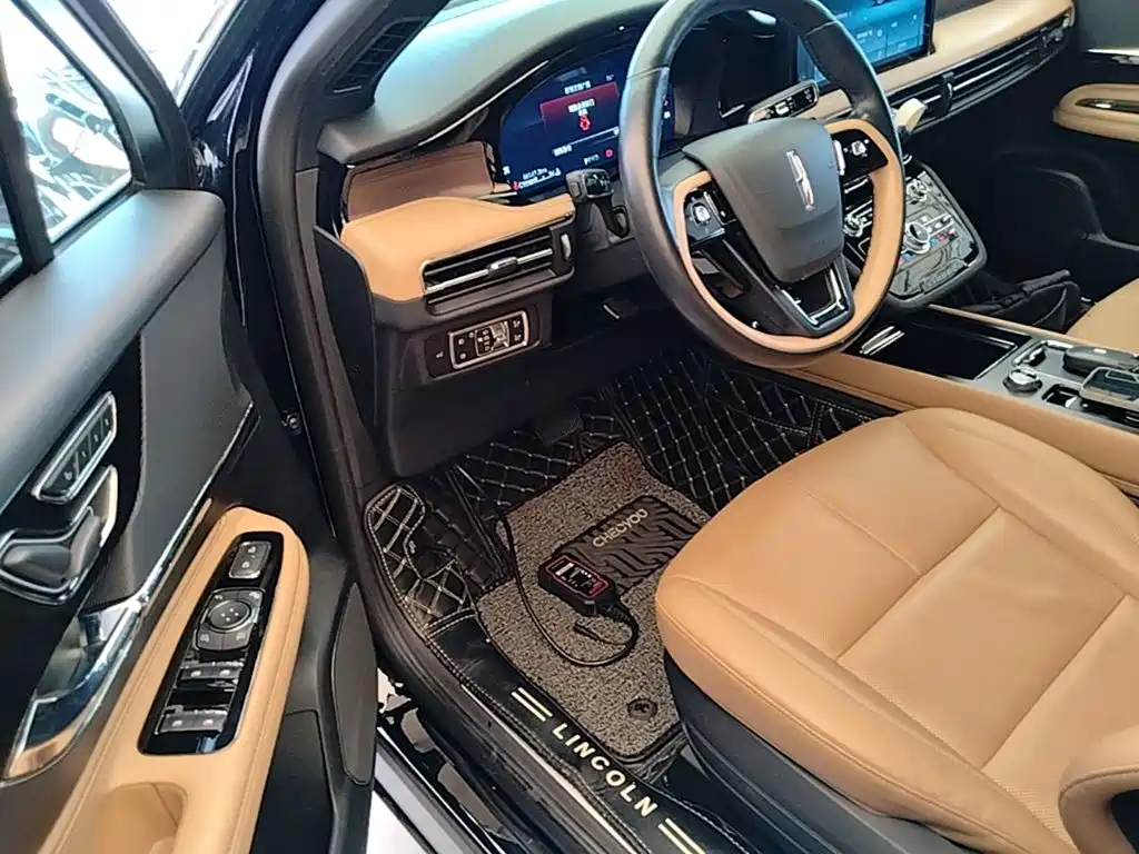 Lincoln Corsair — миниатюра 16