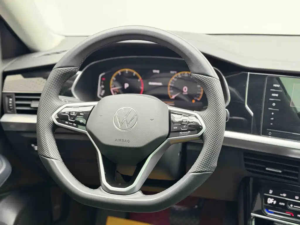 Volkswagen Passat — миниатюра 11