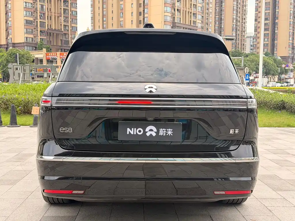 NIO ES8 — миниатюра 5
