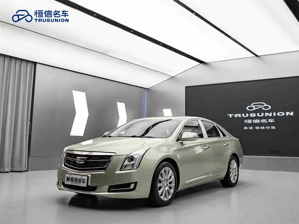 CADILLAC XTS