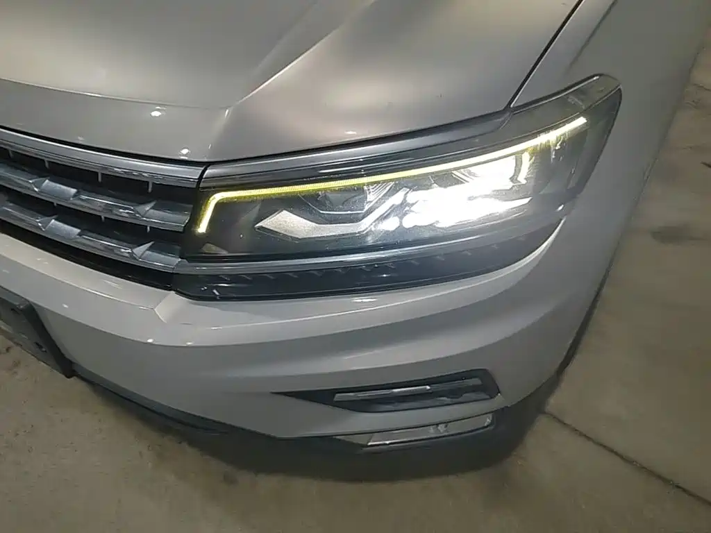 Volkswagen Tiguan L — миниатюра 24