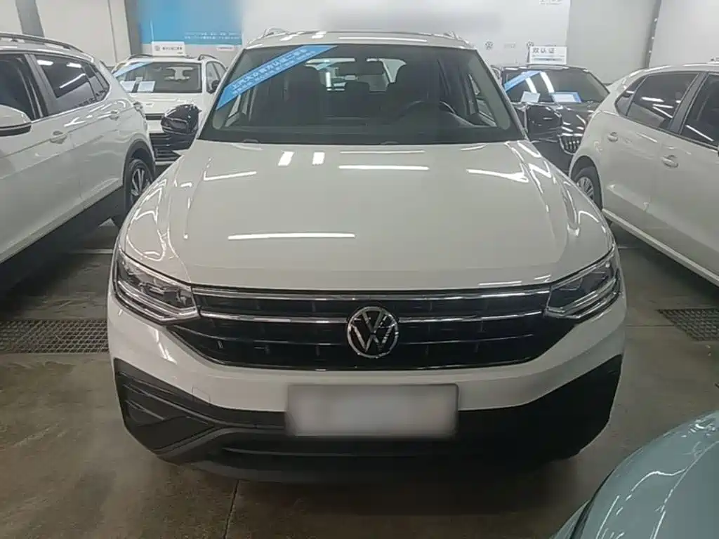 Volkswagen Tiguan L — миниатюра 3