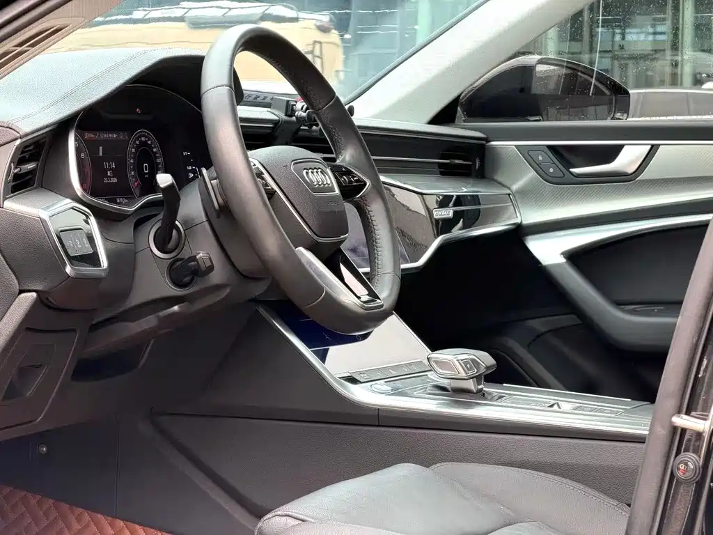 Audi A6L — миниатюра 6