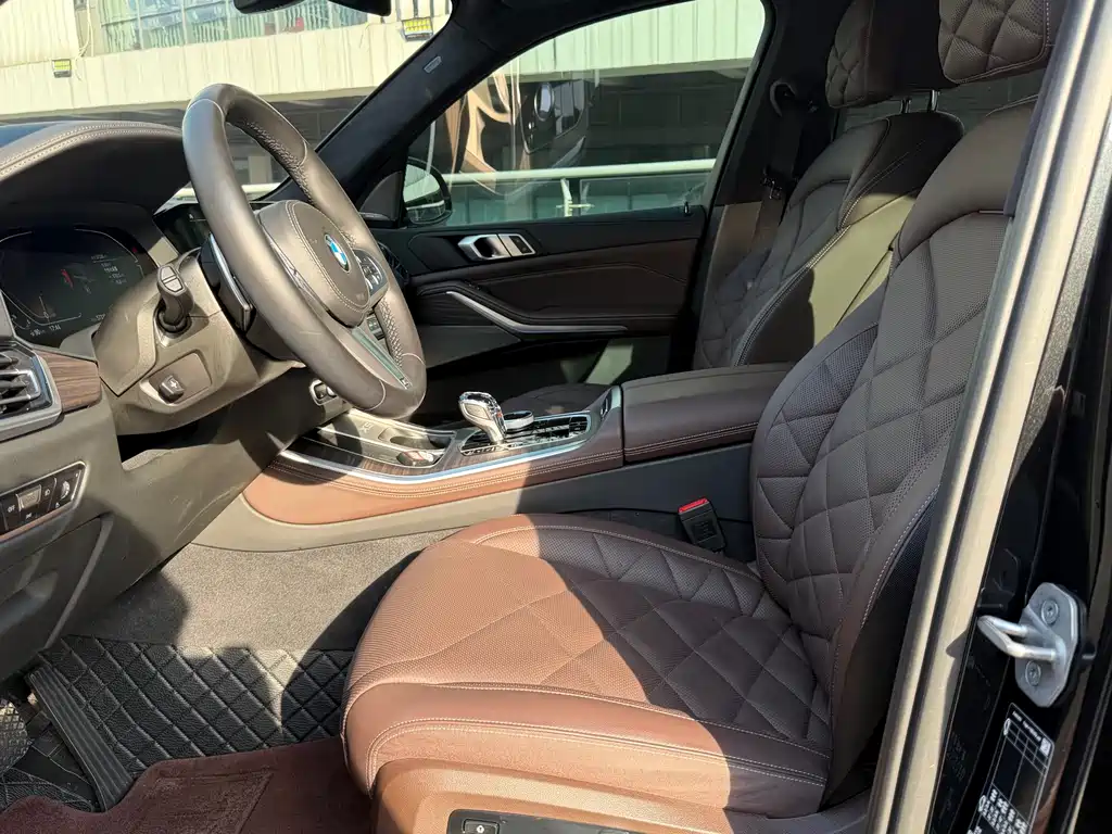 BMW X5 2022 xDrive 40Li M Sport