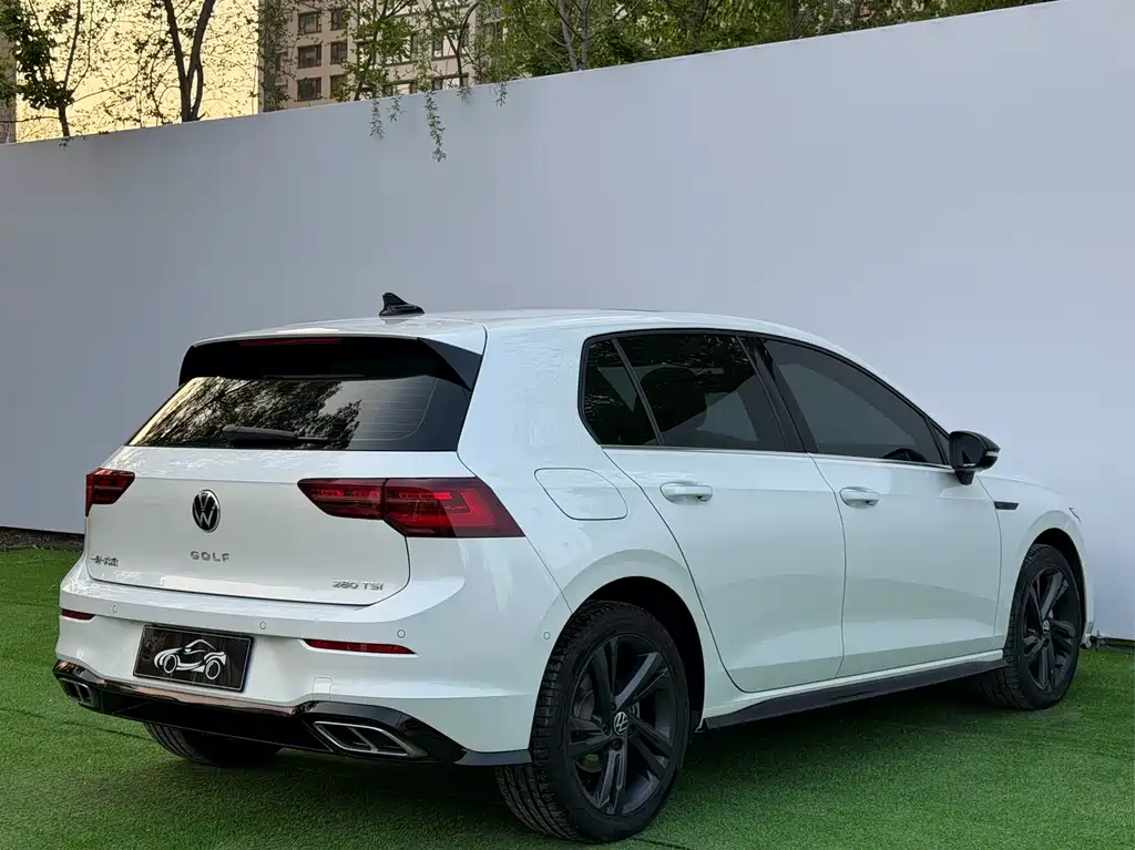 Volkswagen Golf 2023 280TSI DSG R-Line