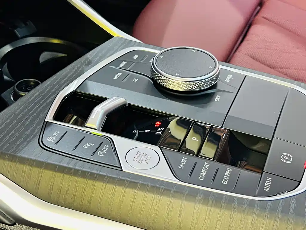 BMW 3 Series — миниатюра 8