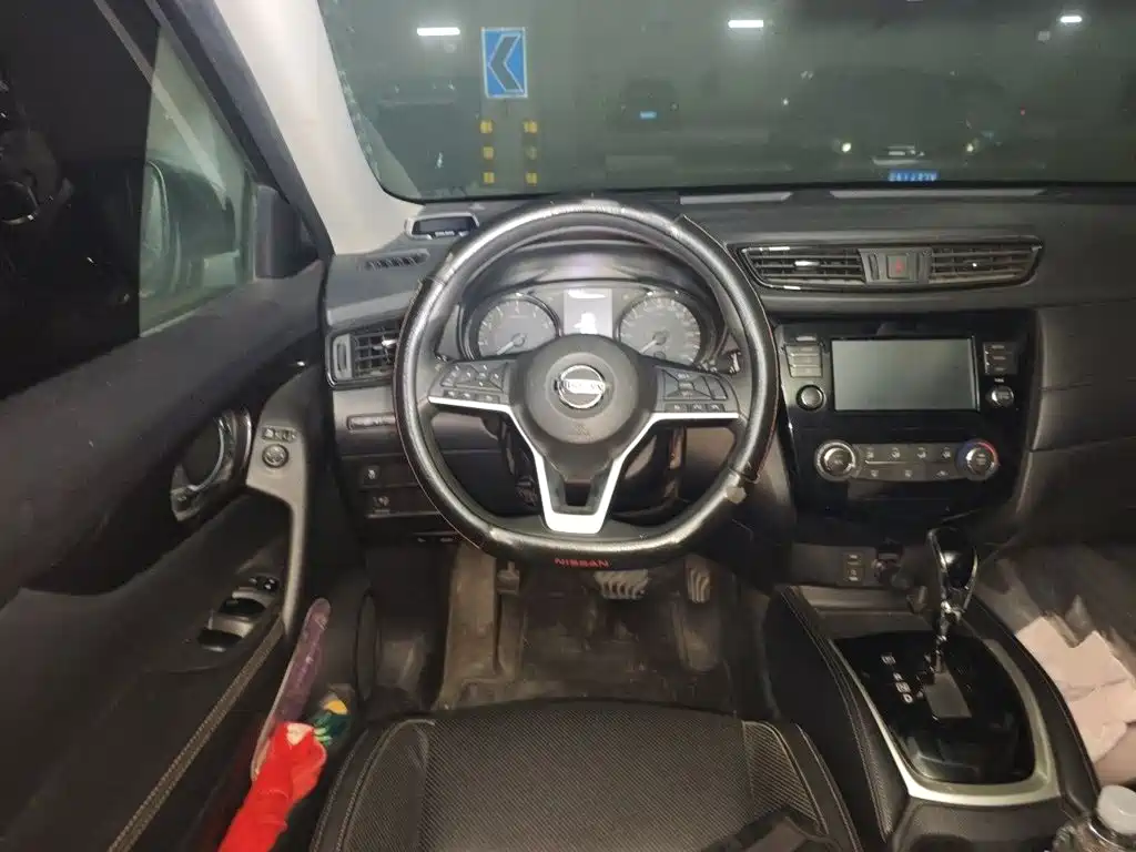 Nissan X-Trail — миниатюра 3