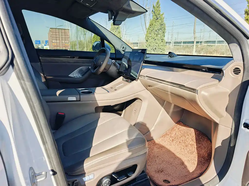 Luxeed R7 2024 802km Max
