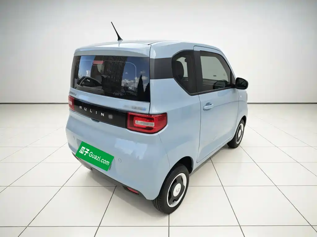 Wuling MINIEV — миниатюра 6