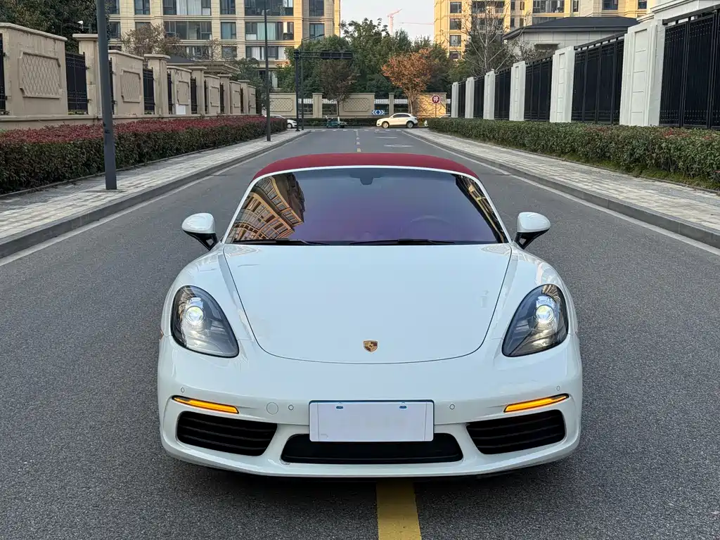Porsche 718 2022 Boxster 2.0T