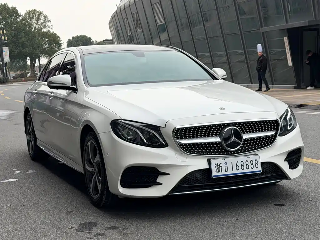Mercedes-Benz E-Class E 2019 E 300 L Sport Fashion