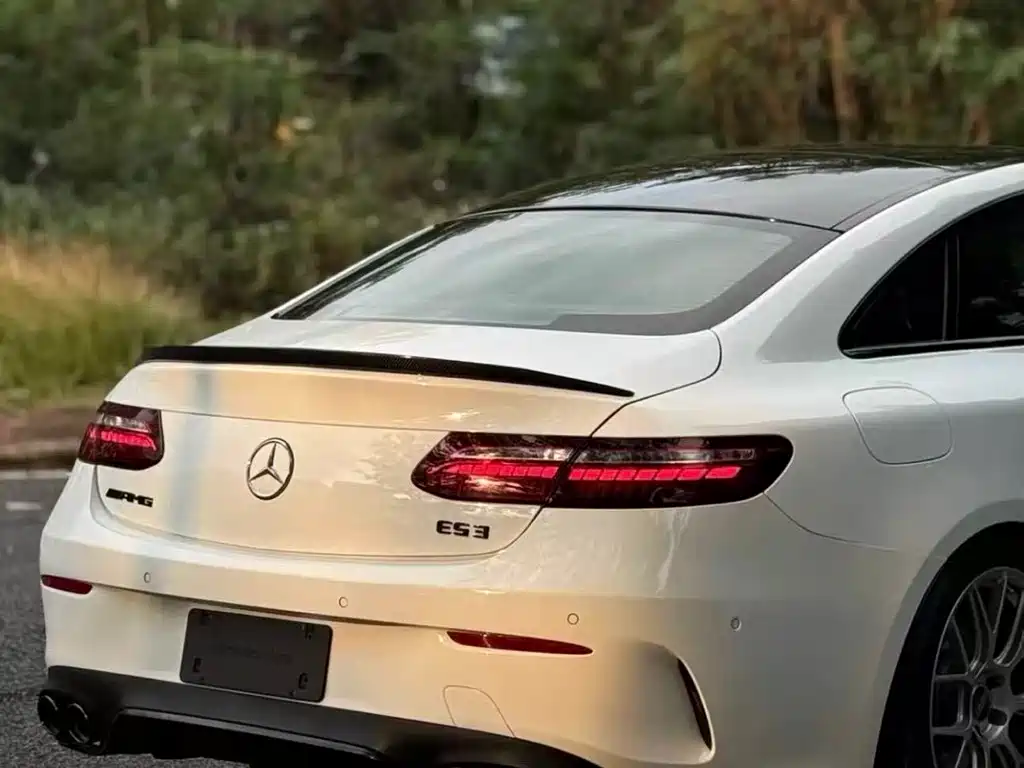 Mercedes-Benz E-Class (Import) — миниатюра 8