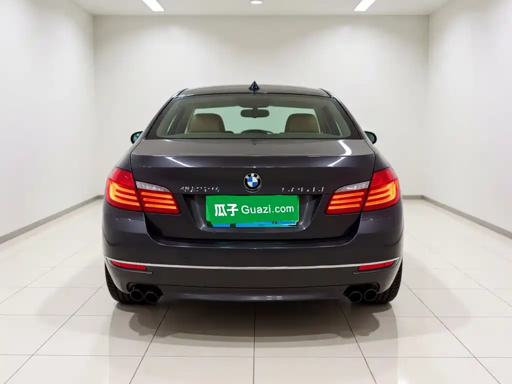 BMW 5 Series — миниатюра 3