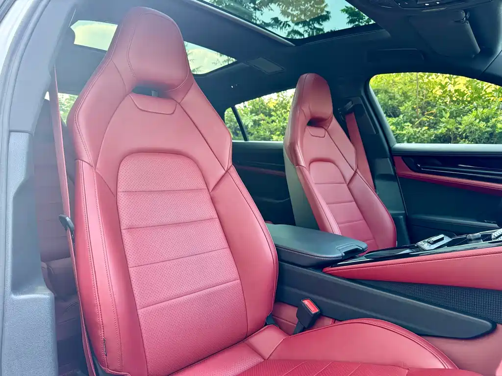 Porsche Panamera — миниатюра 21