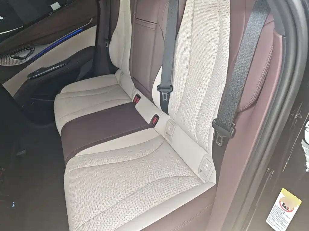 BYD Seal — миниатюра 17