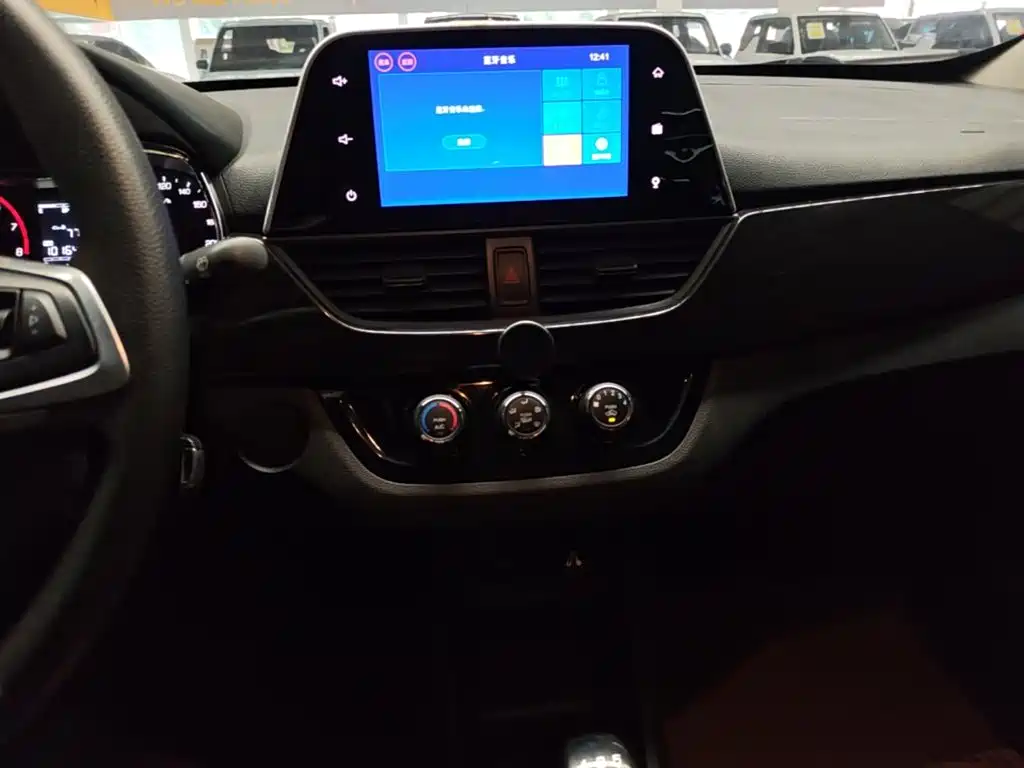 Baojun 310 — миниатюра 13