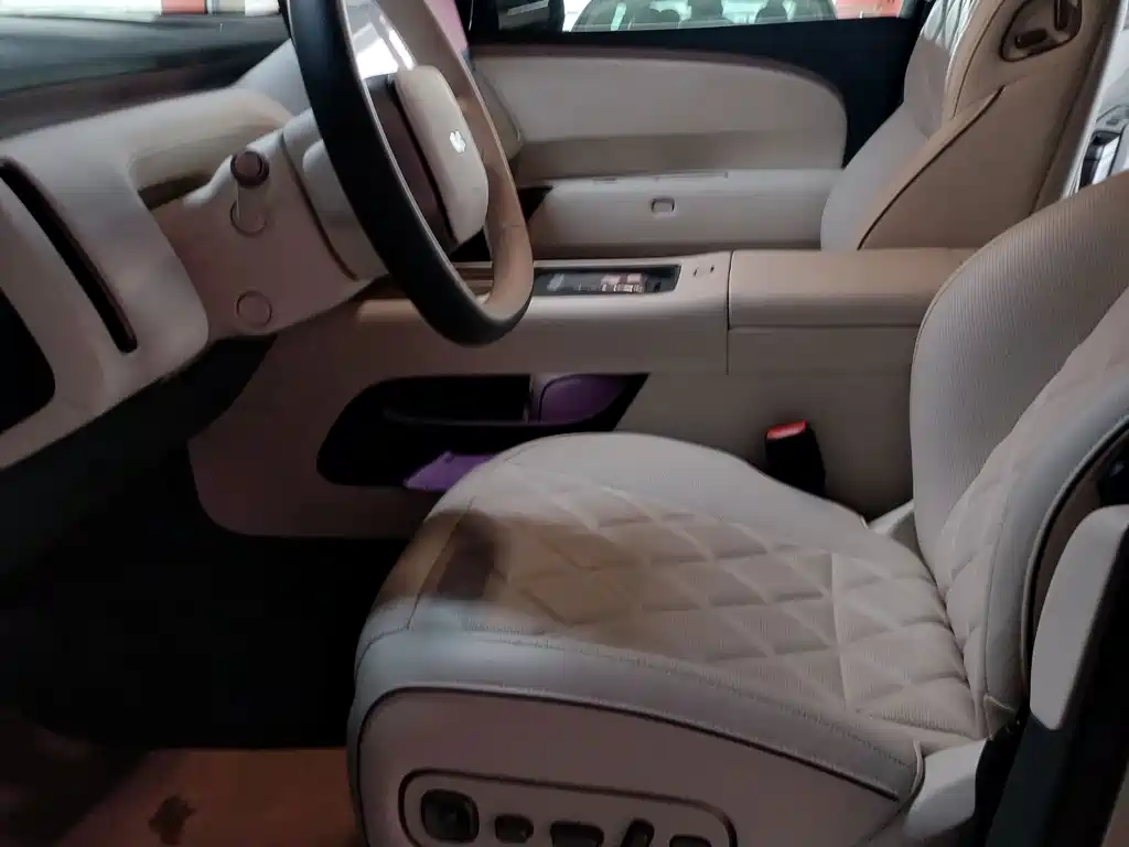Li Auto Li L9 — миниатюра 5