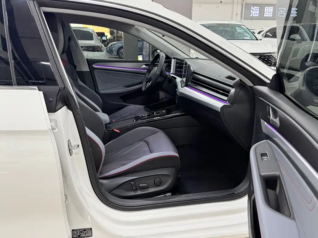 Volkswagen Lamando — миниатюра 15