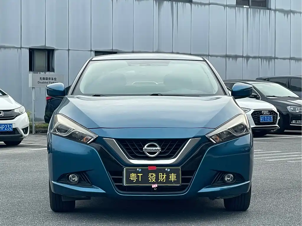 Nissan Bluebird — миниатюра 2