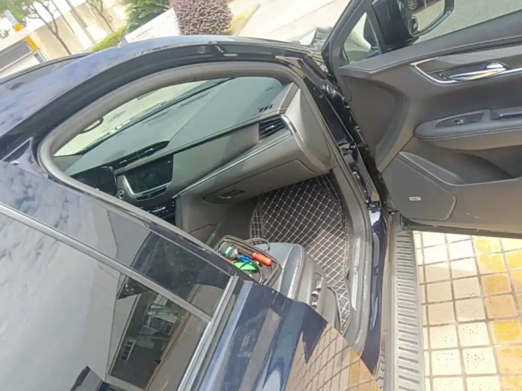 Cadillac XT5 — миниатюра 9