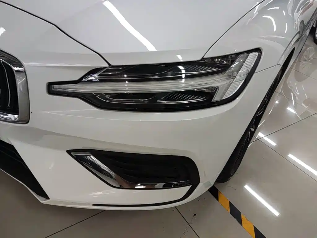 Volvo S60 — миниатюра 24